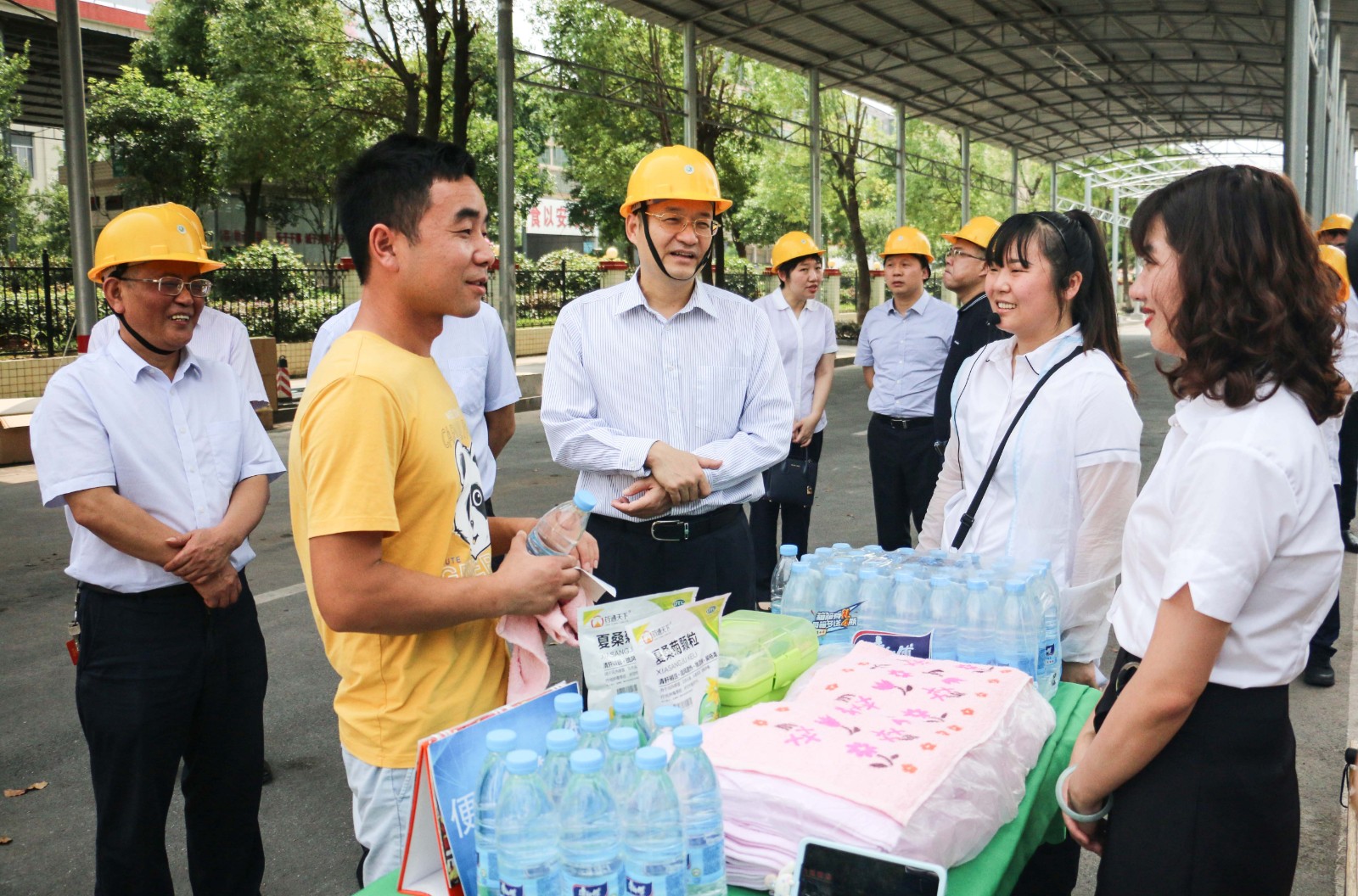 农发行支持粮食企业的门槛(农发行对粮食企业的信贷政策)